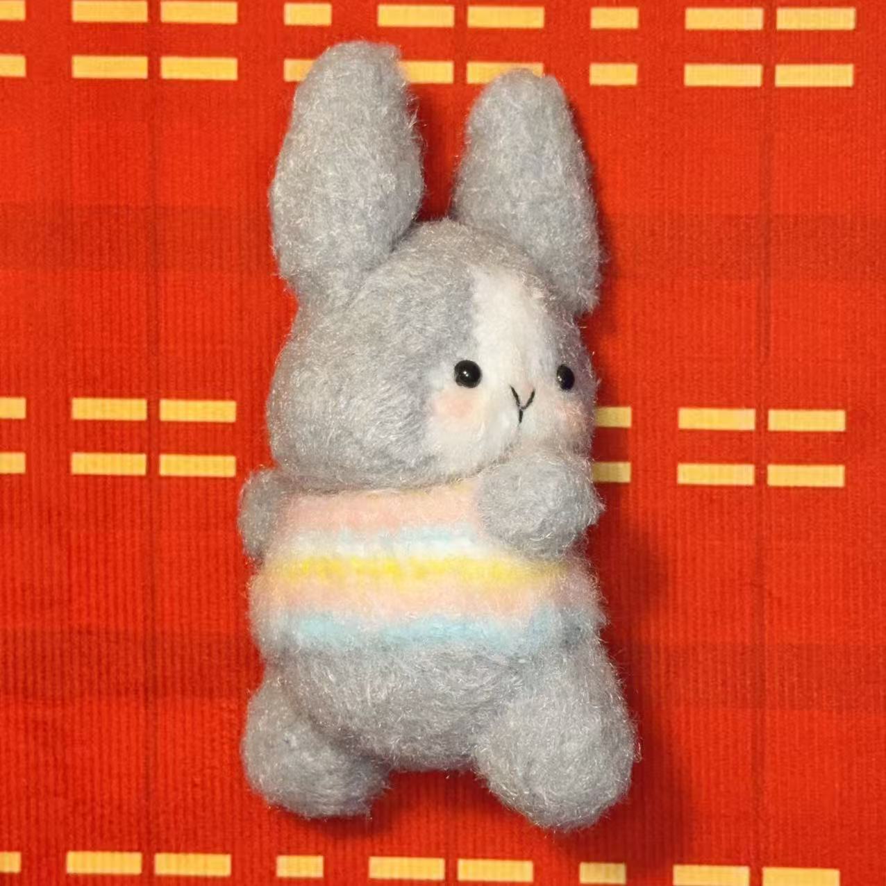 Soft Creature (With Magnet, Head Freely Moved)